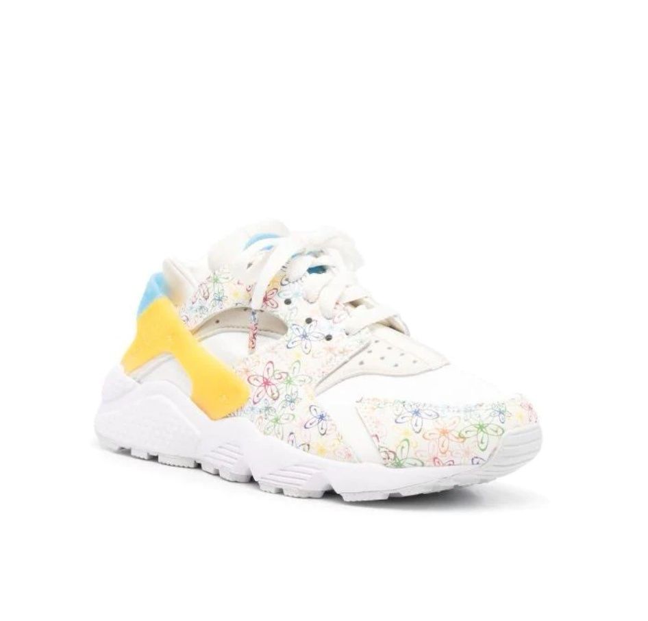 Фирма: Nike 
Модель: Air Floral Swoosh Huarache