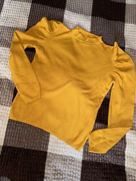 Продам кофту горчичного цвета