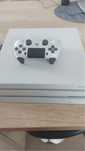 Playstation 4 pro slim