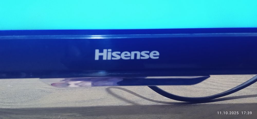 Продае́тся Лед телевизор Hisense  и Samsung