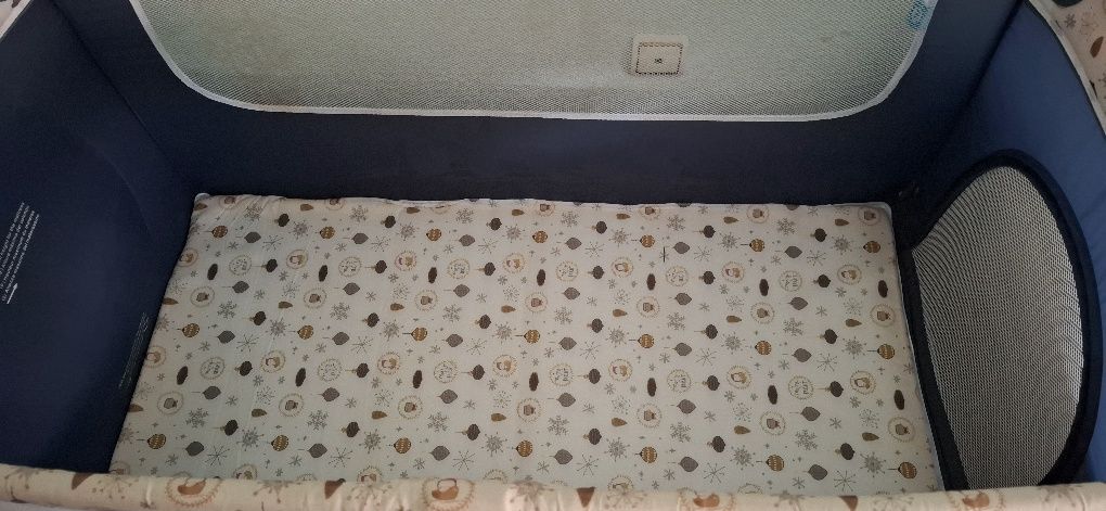 Бебешка кошара на две нива
