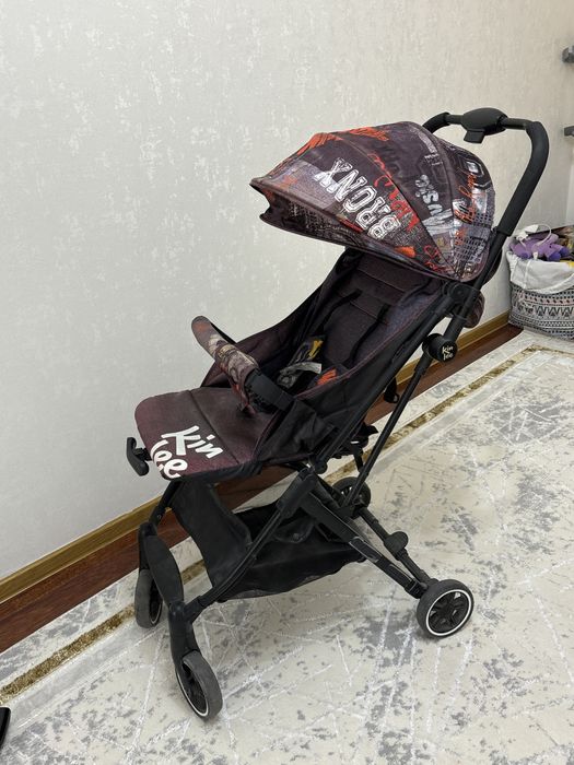 Детская коляска , без дефектов , хорошего сосотояния