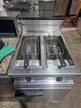 Friteuza dubla pe gaz , capacitate mare, sau pe.curent
