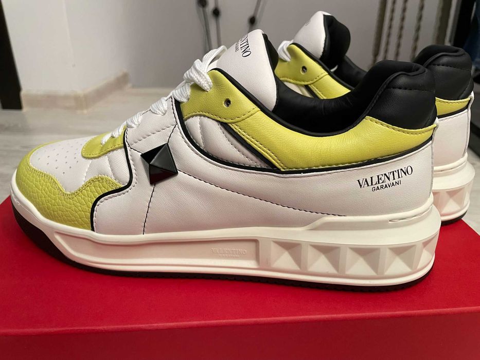 Valentino sneakers 44,5 originali, full box, retail 690 euro