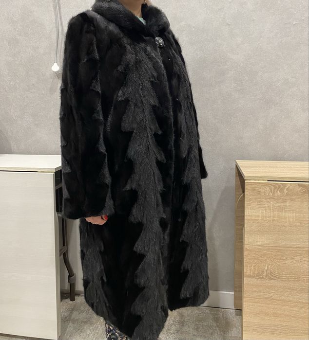 Продам норковую шубу