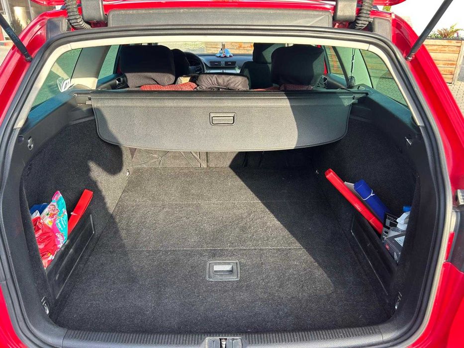 Vând Volkswagen Passat B6 Break – Roșu, elegant și spațios