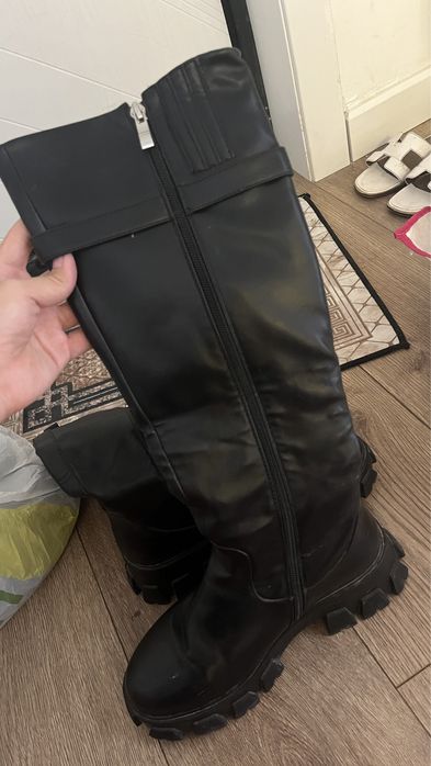 Продаю сапоги срочно