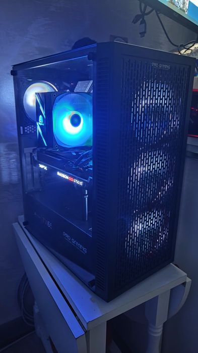 Unitate Pc Gaming intel i5 12600k, RX 6750XT 12GB, 32Gb Ram DDR5, Wifi