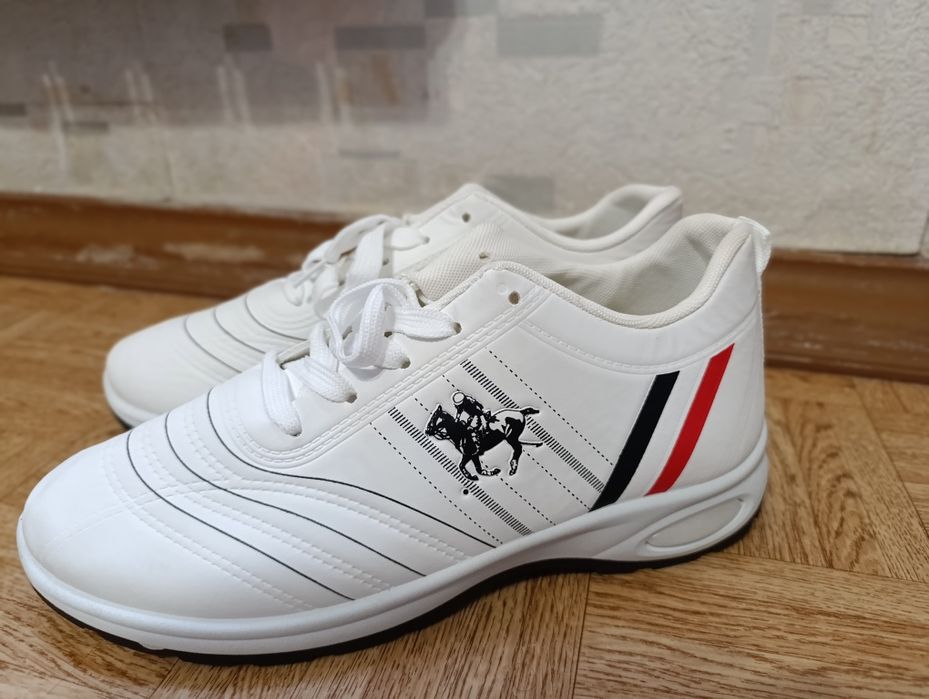 Продаются качественные кроссовки