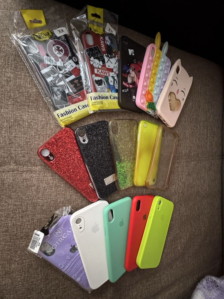 Чехлы на Iphone XR