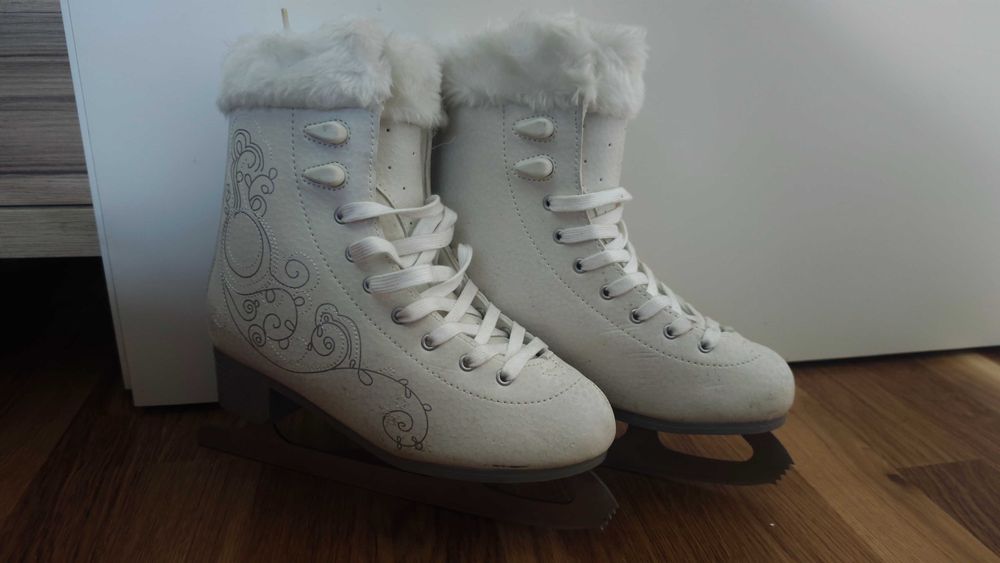 Кънки за лед номер 38
