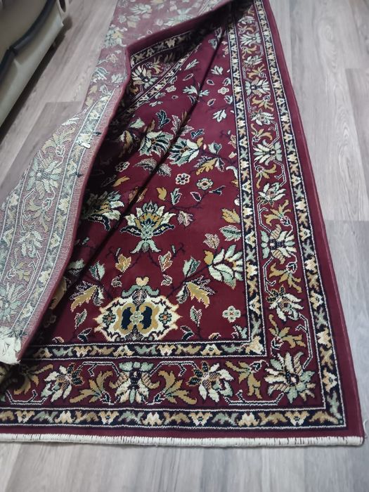 Натуральный  шерстяной ковёр