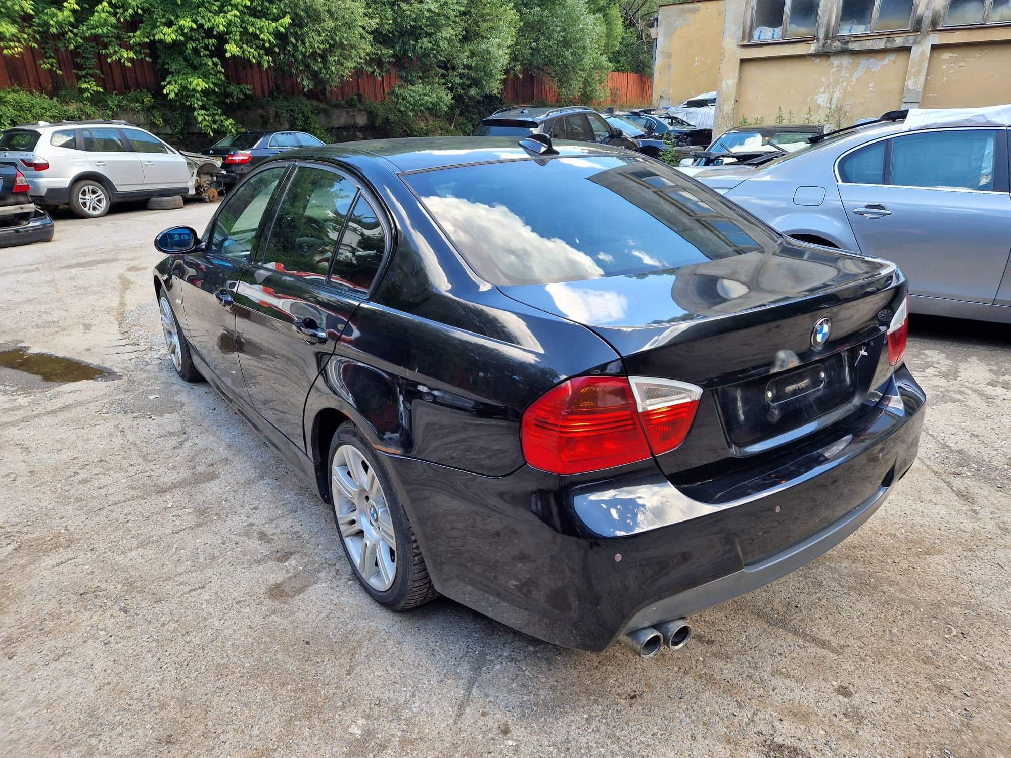 BMW E90 330XD 231кс М пакет ксенон седан ръчка НА ЧАСТИ!