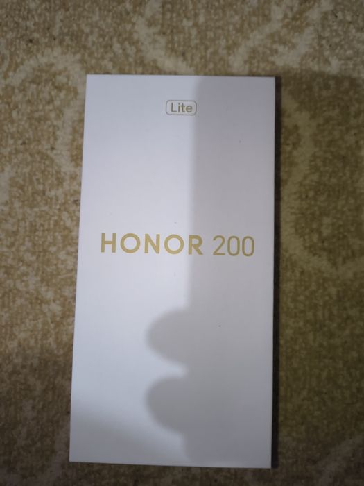 Vând Honor 200 lite impecabil