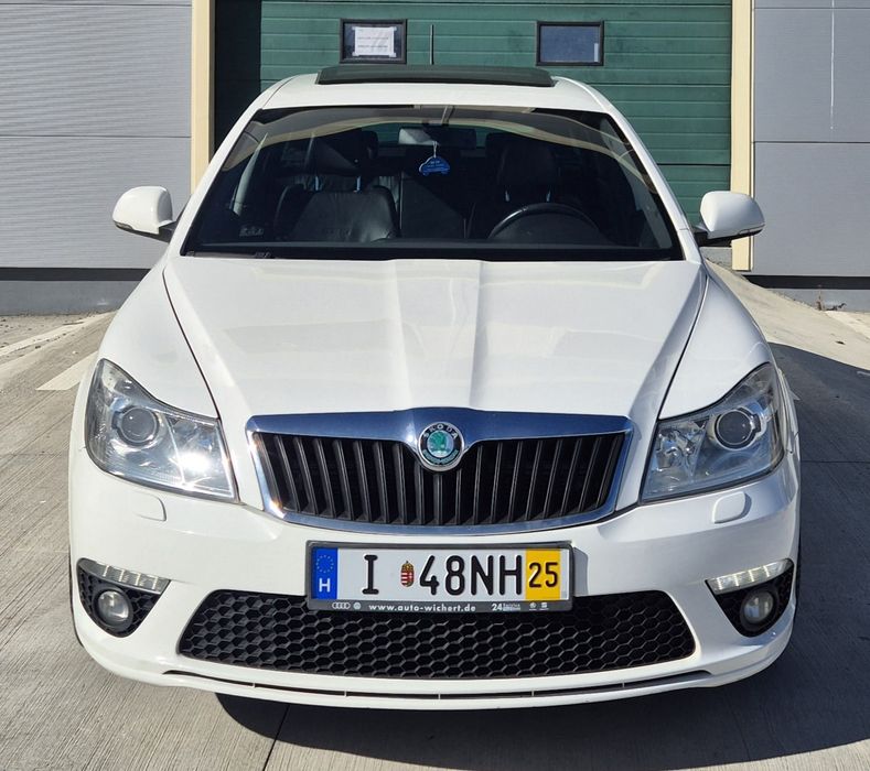 Skoda Octavia vrs 2011 dsg bi xenon trapa
