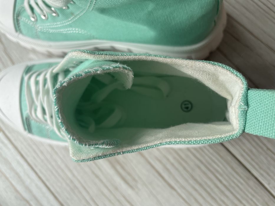 Tenesi inalti bascheti fete verzi marimea 41 noi