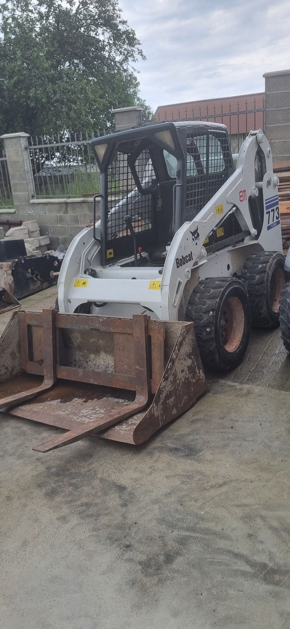 Mini incarcator bobcat