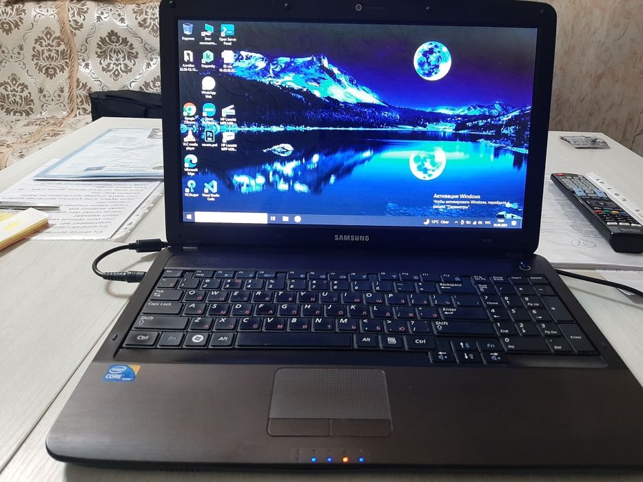 Продаю ноутбук Samsung R538

Процессор: Intel Core i3

Оперативная пам