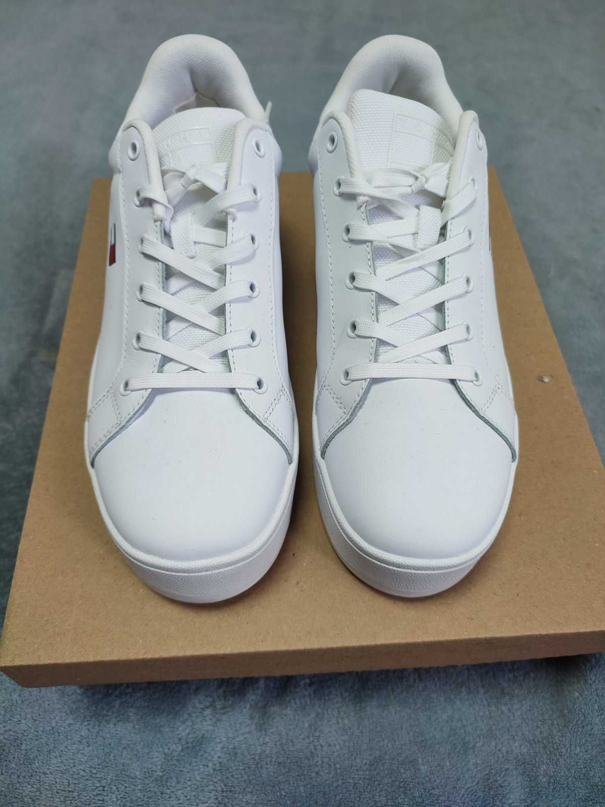 Оригинални кожени сникърси Tommy