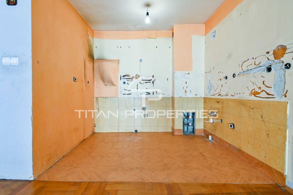 Продава се Тристаен апартамент в София, Хладилника - 106 кв.м за 3010 €/кв.м - Снимка #14