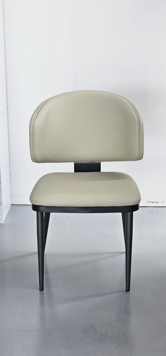 Scaune și fotolii moderne din stoc – Model 17 - livrare rapidă