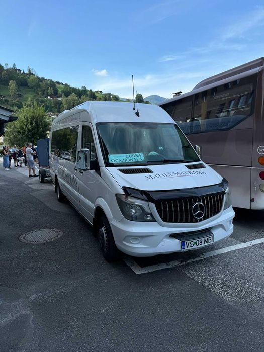 Inchiriere microbuz–curse ocazionale, excursii, evenimente, pelerinaje