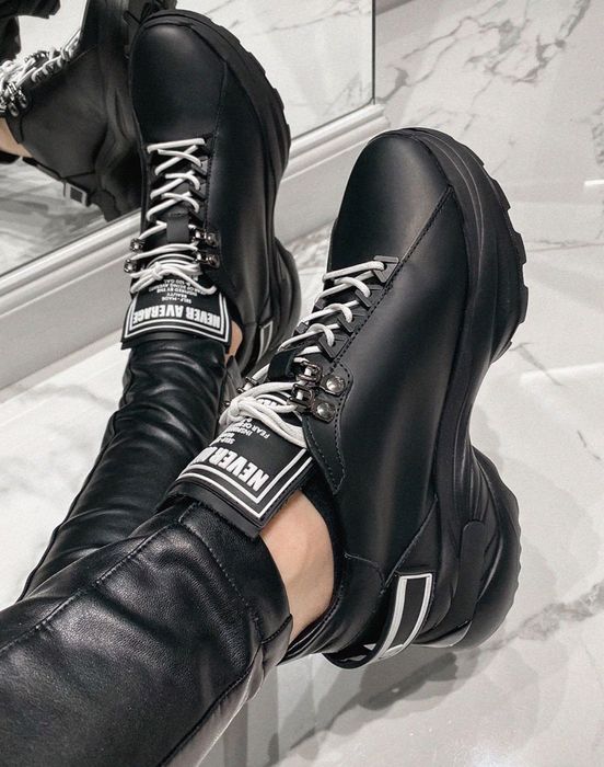 Маратонки ALESSA 39 номер