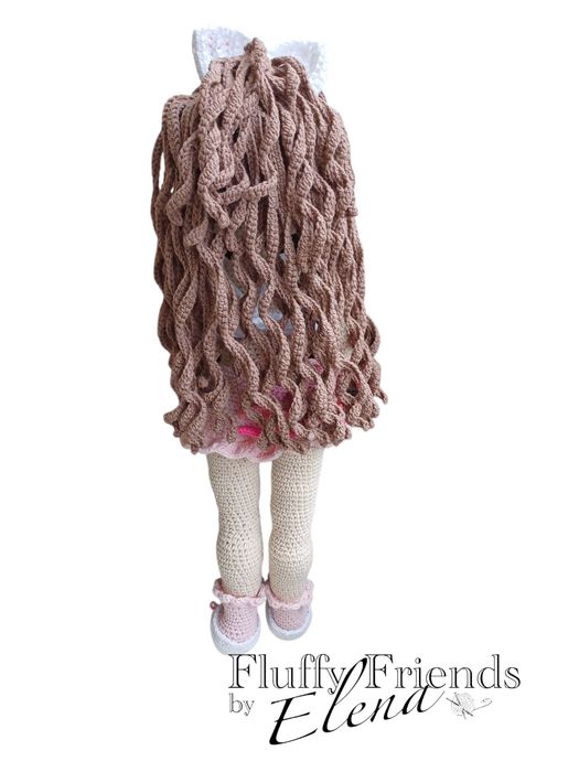 Ръчно плетена кукла