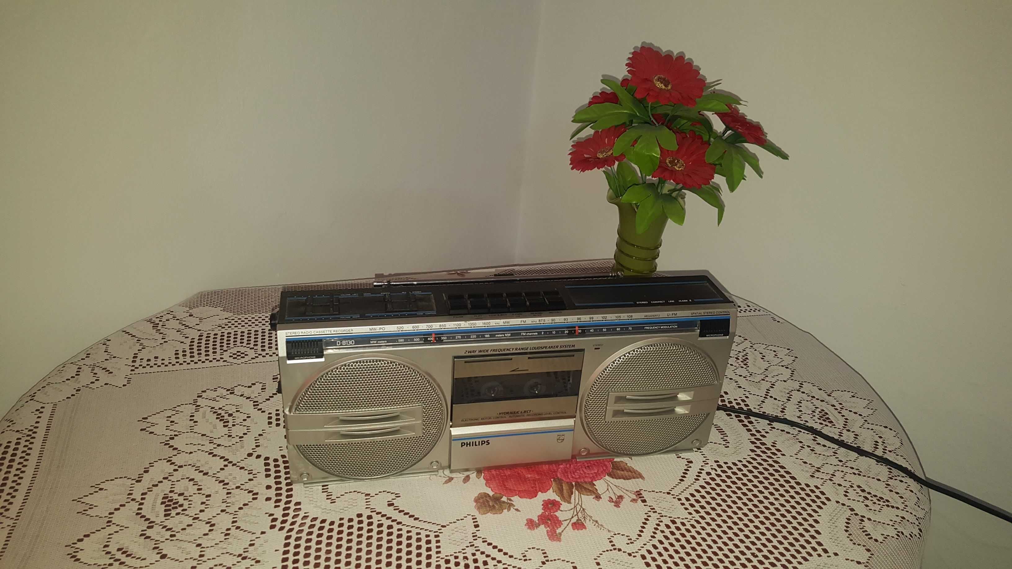 Radio casetofon Stereo Spatial Philips D8130