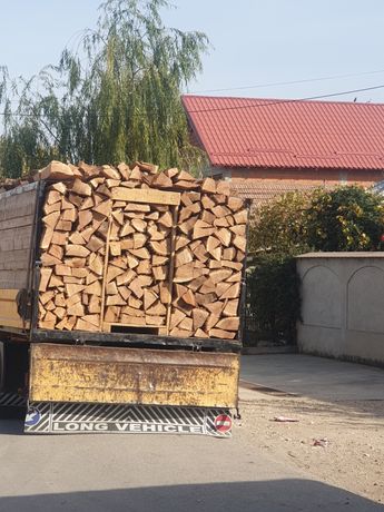 Vând lemne de foc la palet transport gratuit