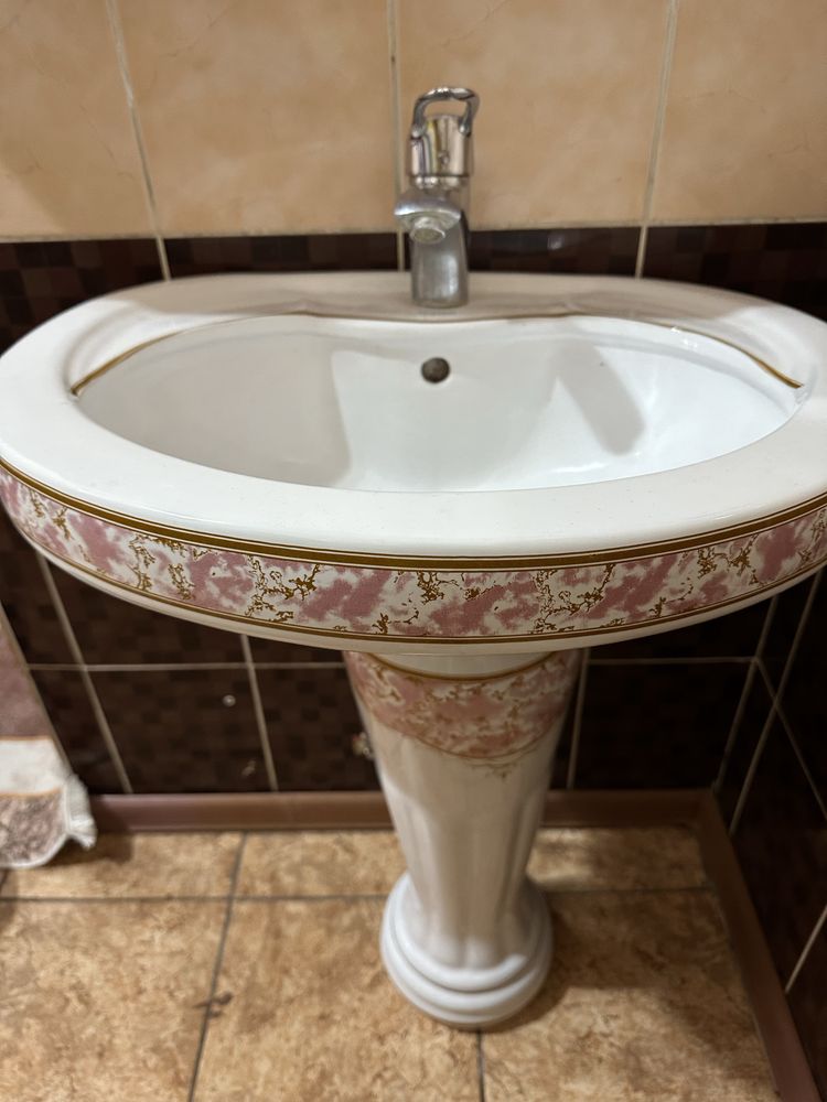 Раковина в идеальном состоянии