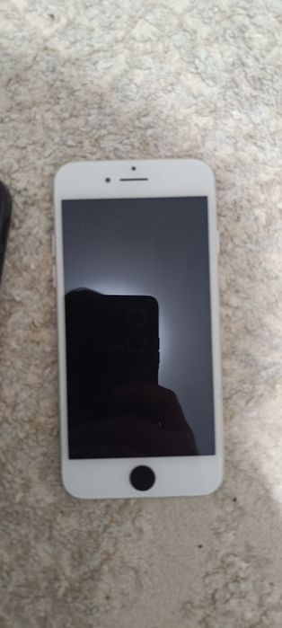 Продается айфон 7