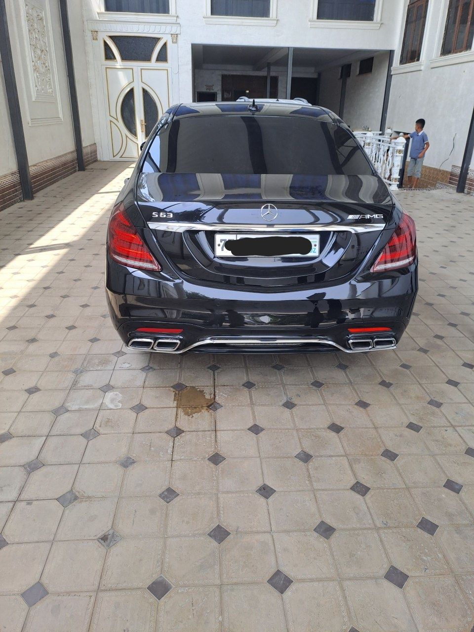 Mersedes bens s63(222)sotiladi