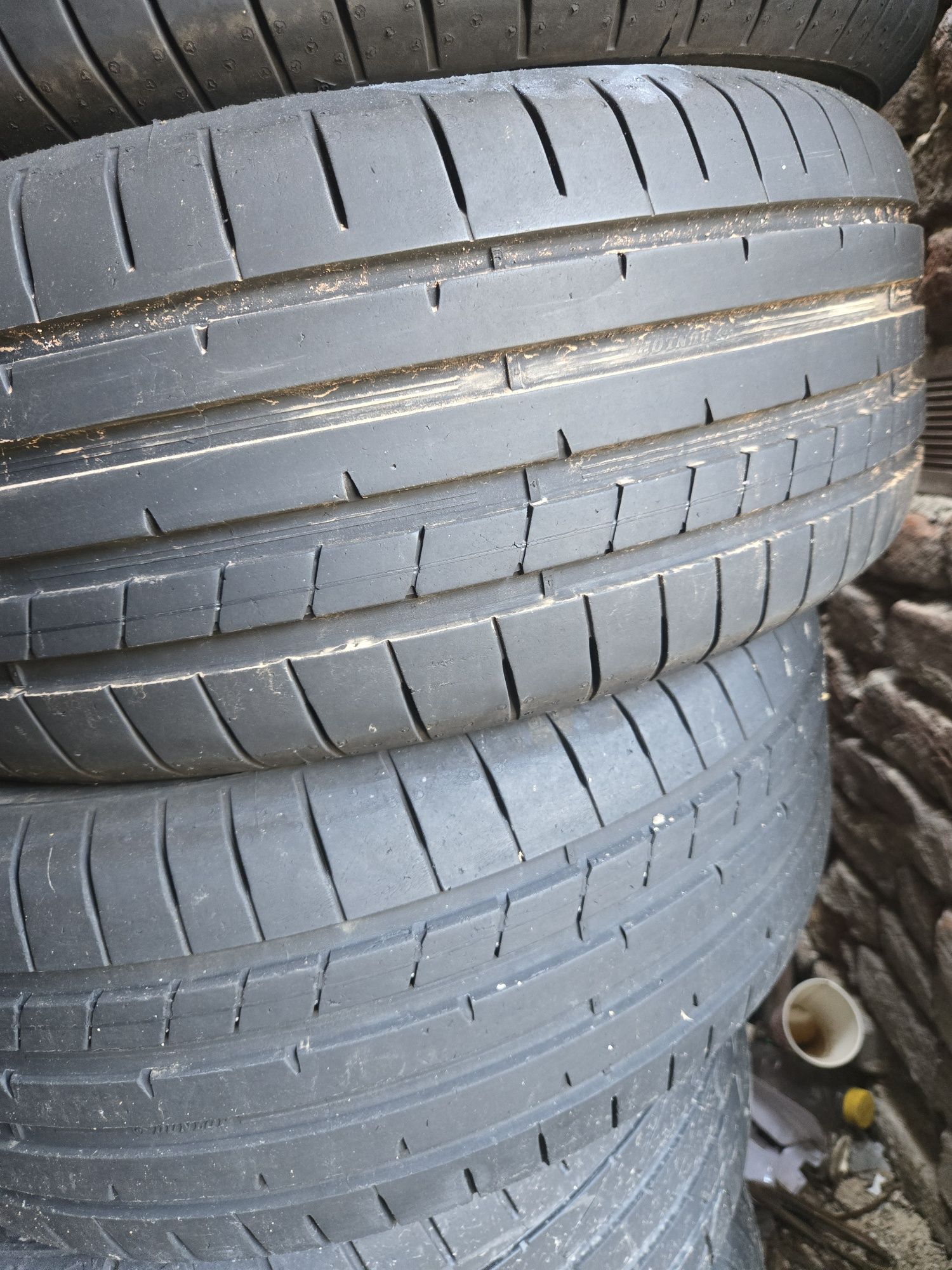 4бр. 215 55 17 Dunlop летни.