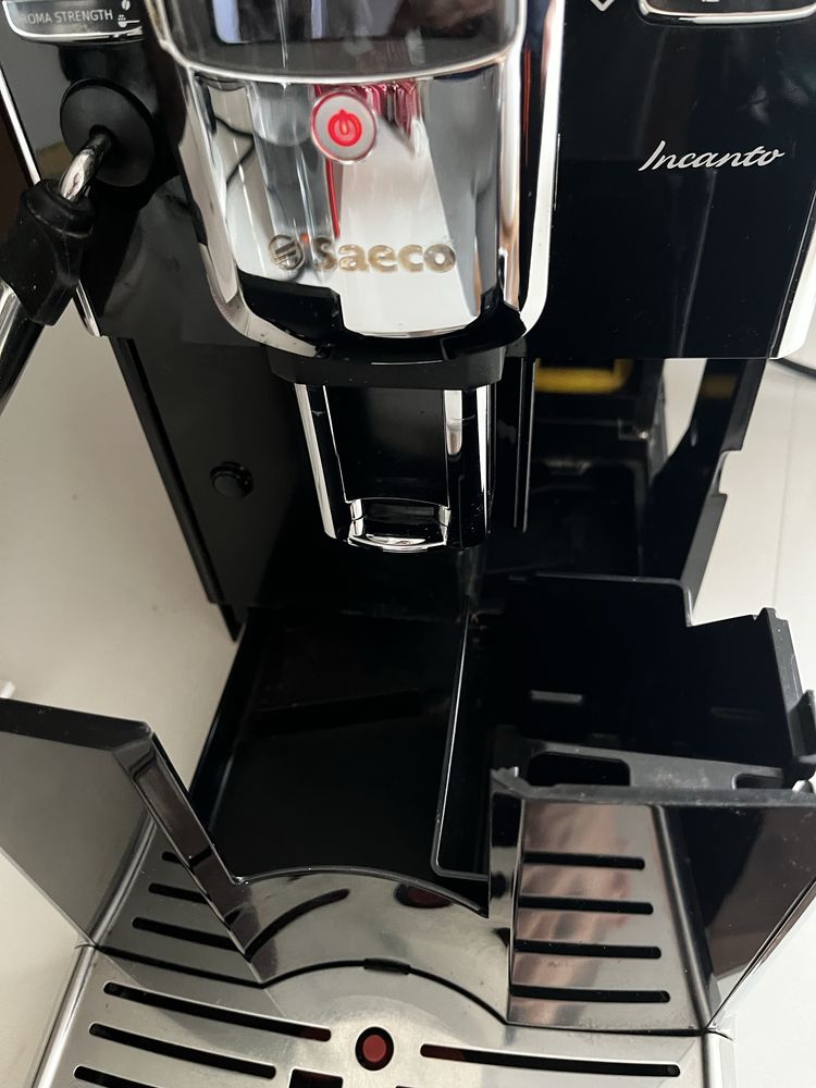 Кафе автомат SAECO NL9206AD + чисто нов филтър