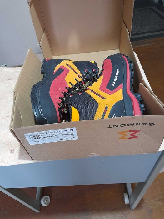 Продавам нови спортни обувки, Garmont, размер 43, внос от Швейцария.