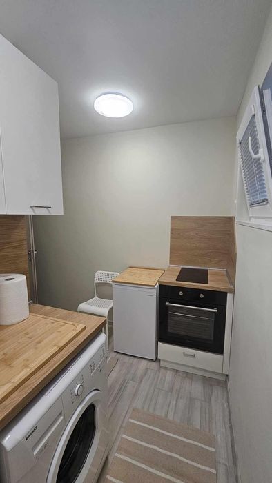 Дава се под наем Едностаен апартамент в Варна, Окръжна болница - 55 кв.м за 350 € - Снимка #2