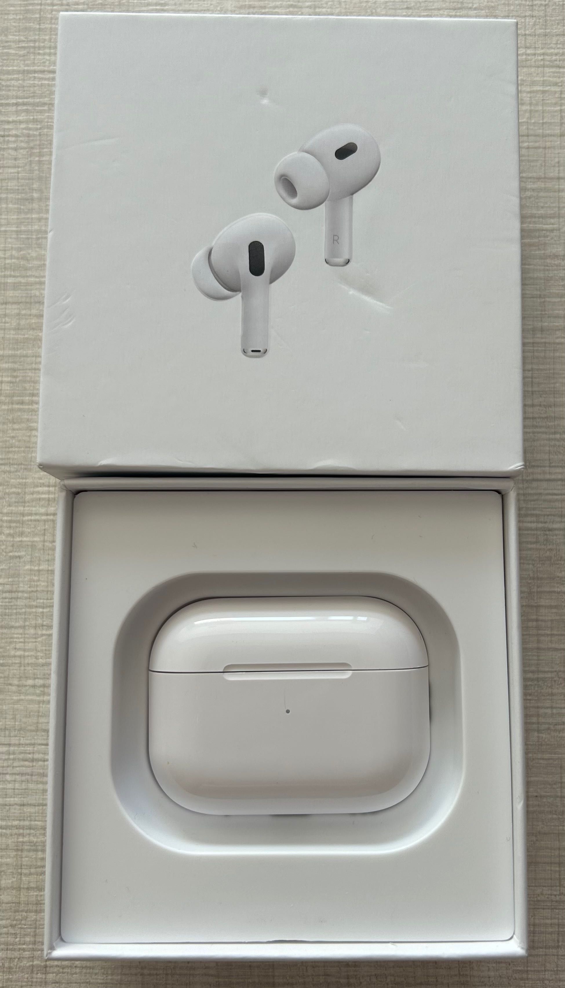 AirPods Pro 2 - слушалки