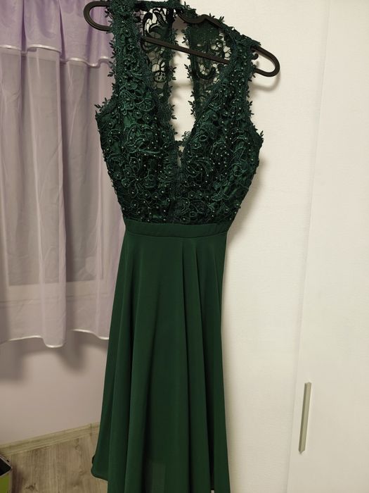 Продавам официална зелена рокля