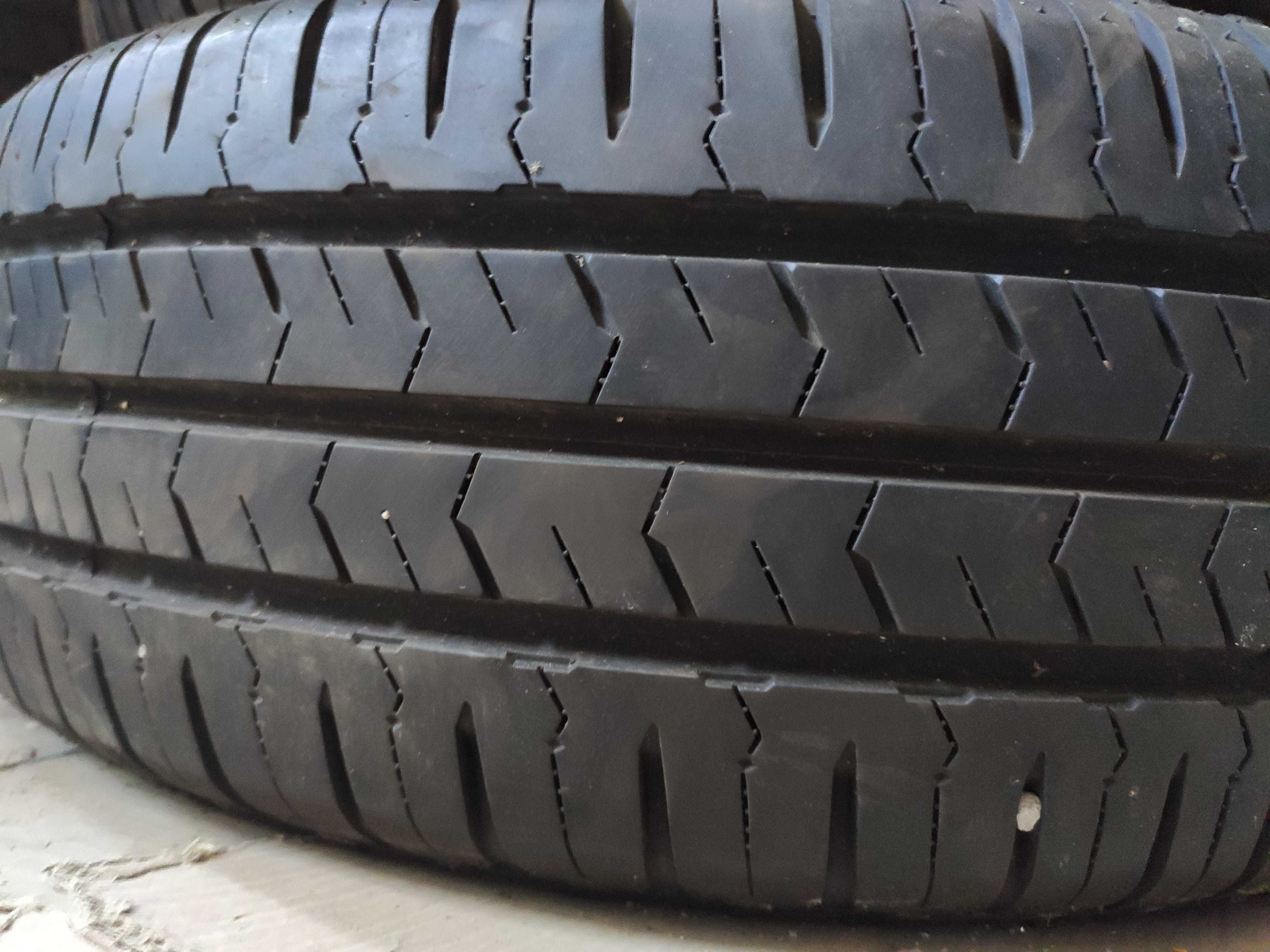 4бр Летни гуми за БУС 225 70 15 С - Nexen