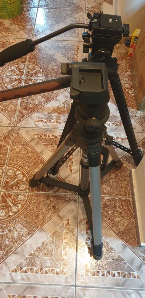 Camera stand / suport