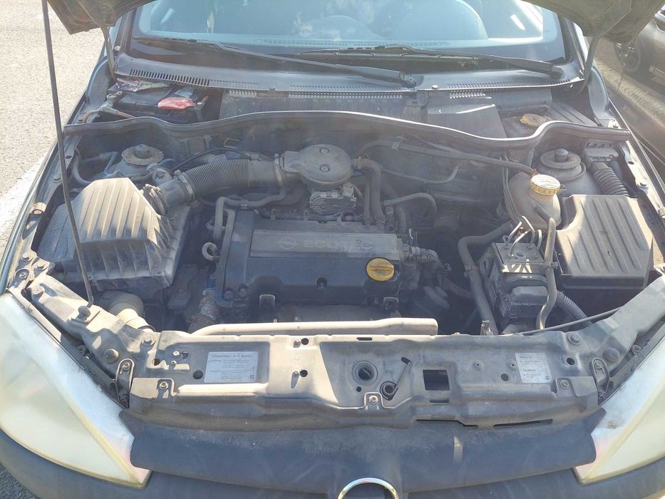 Opel Corsa 1.2, 75 CP, benzina–an 2002, proprietar din 2008, 185000 km