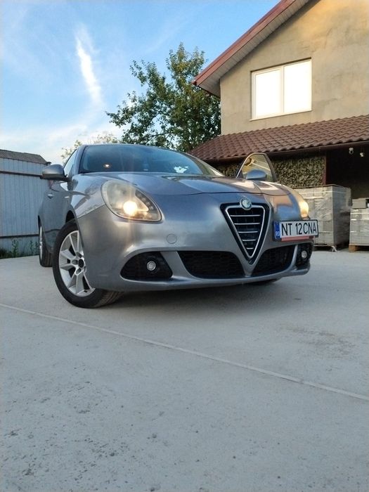 Vand Schimb Alfa Romeo Giulietta 170 cai acte la zi