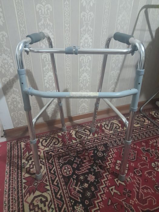 Продам ходунки состоянии 95%