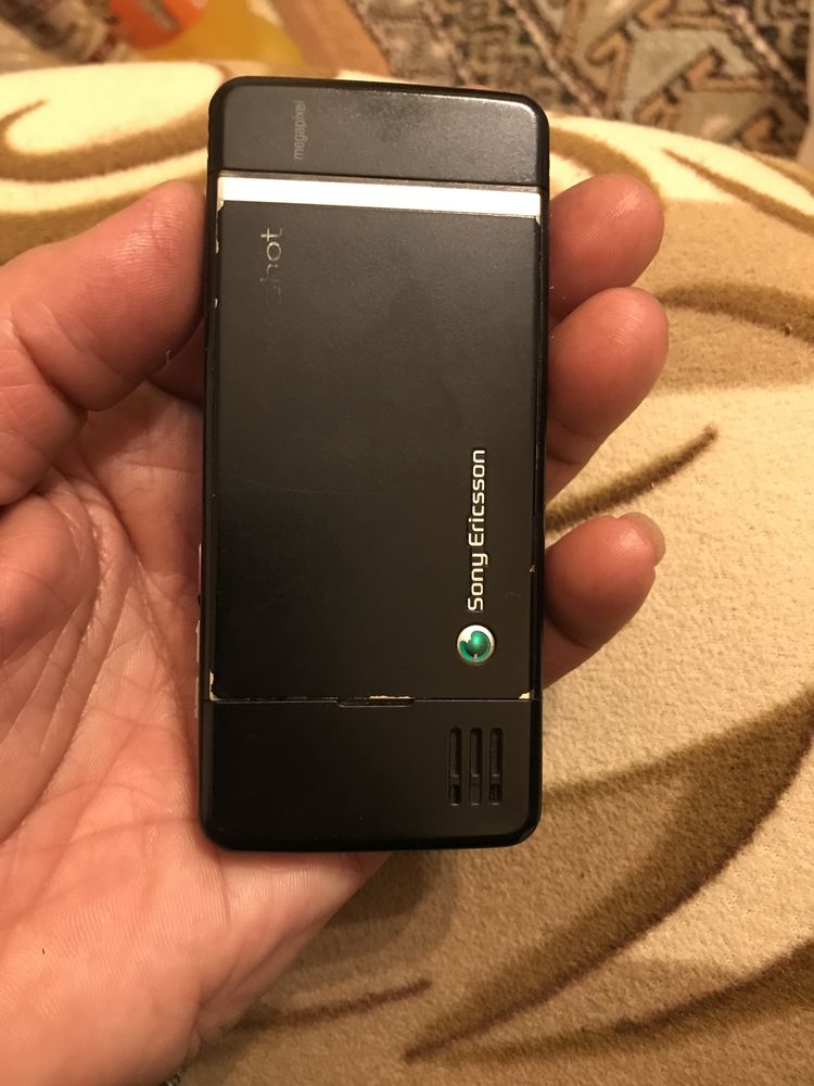 Sony Ericsson без зарядно