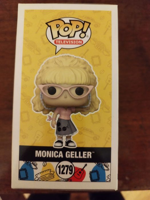 Funko Pop! Television - Friends - Waitress Monica - Chase Version