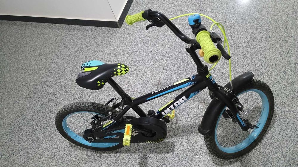 Детски велосипед 16 инчови гуми за момче от 4 до 6 години