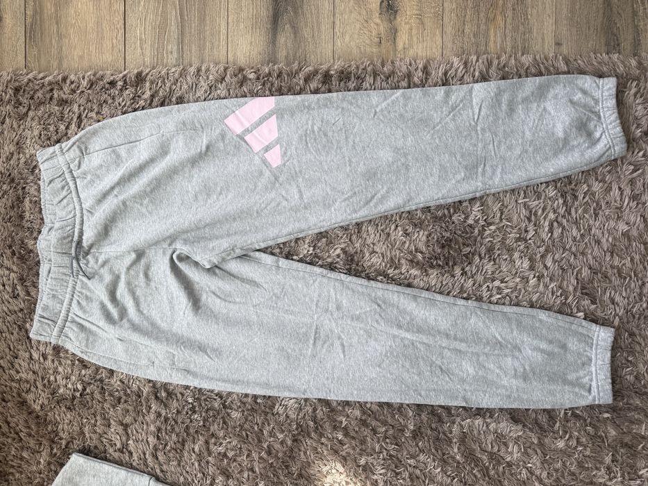 Чисто нов дамски екип adidas