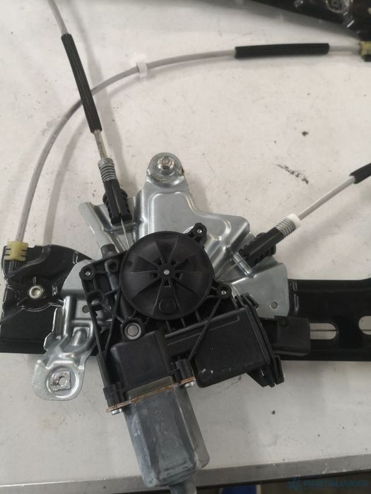 Macara geam electric dreapta fata OPEL INSIGNIA (G09) [ 2008 - 2017 ]