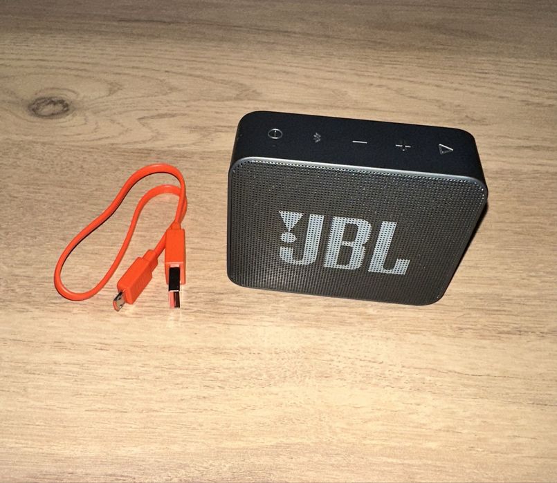JBL Go Essential